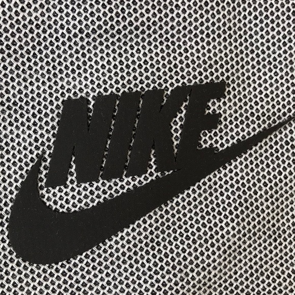 Nike Crew Rally Top - Picture 7 of 16